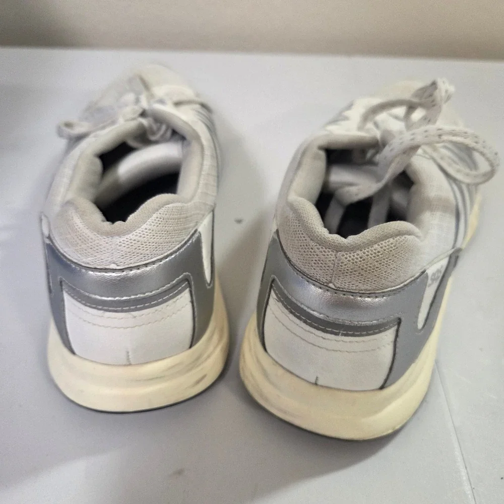 SAS Women's Athletic Shoes‎ White Silver Lace Up Comfort Walking Sneakers 9.5